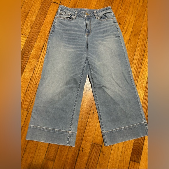 a.n.a Denim - a.n.a Women's  Blue High-Rise Wide Leg Crop Jeans, size 6